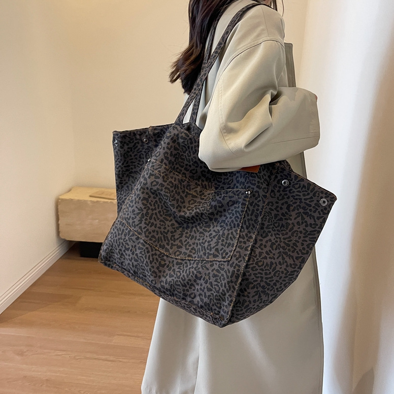 Leopard Pattern Tote Bag Vinta - огляд і ціна Vintage Fashion Shop