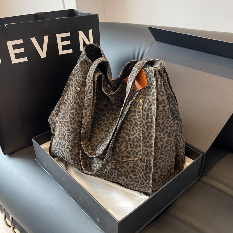 Leopard Pattern Tote Bag Vinta - огляд і ціна Vintage Fashion Shop